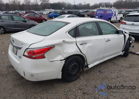 2014 Nissan Altima 2.5 S z USA, uszkodzony, nr VIN 1N4AL3AP5EN378341